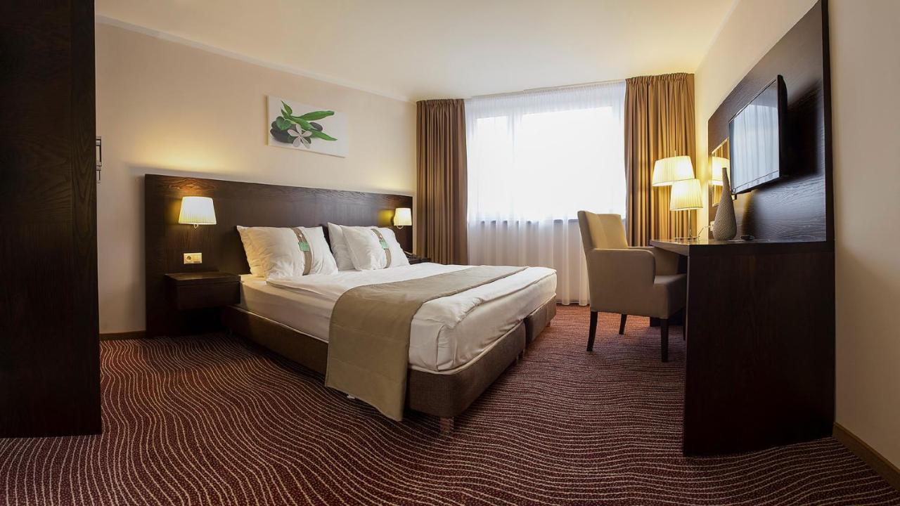Holiday Inn Bratislava Exteriér fotografie