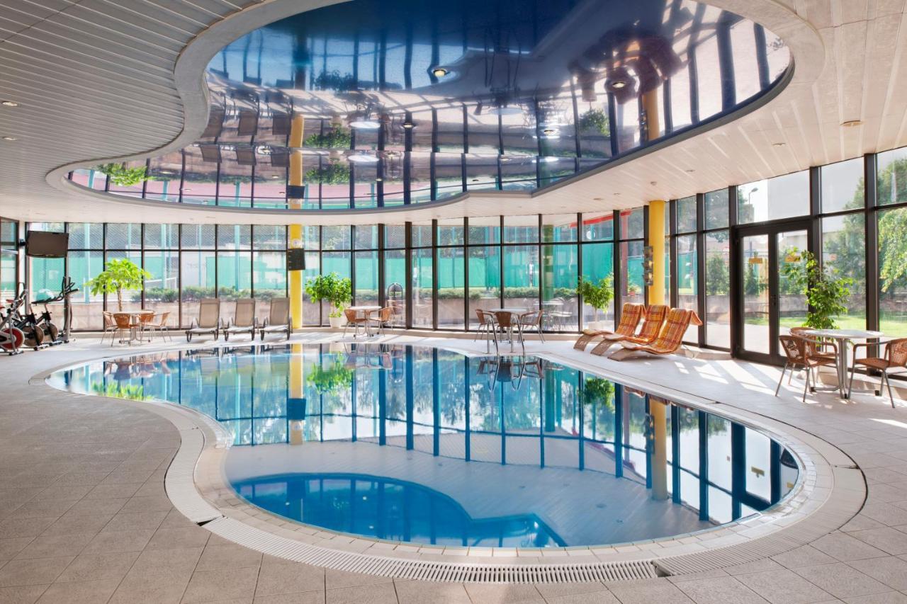 Holiday Inn Bratislava Exteriér fotografie